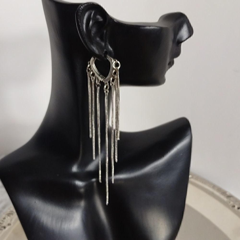 Dangle Chain Earrings    - Picture 5 of 5